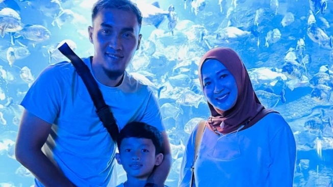 Potret Okie Agustina dan Gunawan Dwi Cahyo Kompak Urus Anak (Instagram/@gunawandwicahyo13)