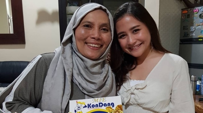 Potret Kenangan Ibu Maxime Bouttier (Instagram/@sitipurwanti15)