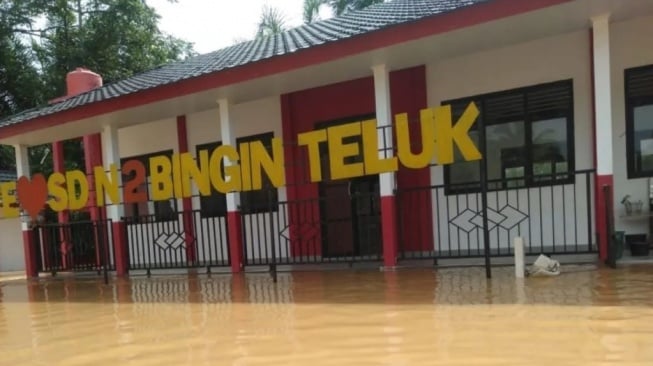 Banjir Terjang 71 Sekolah di Muratara, 12 Ribu Siswa Terdampak