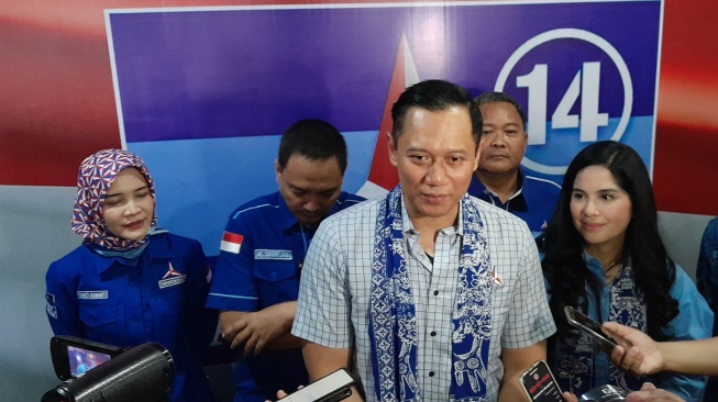 Ketua Umum Partai Demokrat, Agus Harimurti Yudhoyono (AHY) saat safari politik di Kota Semarang pada Senin (15/1/2024). 