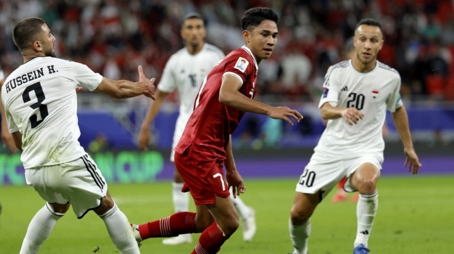 Momen Wasit 'Curi' Bola Marselino Ferdinan, Laga Timnas Indonesia vs Vietnam Sempat Terhenti