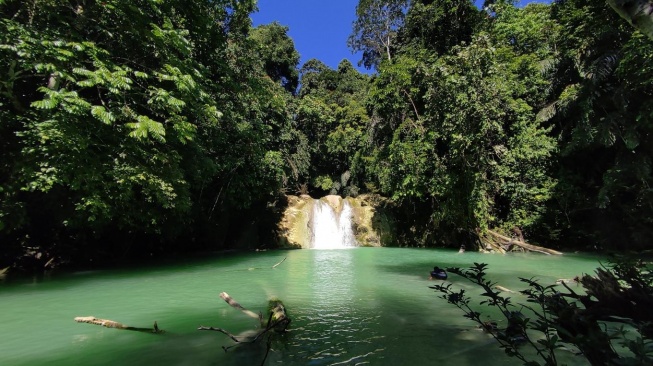 One Day Trip di Teluk Sumbang, Tawarkan Keindahan Air Terjun Nyalimah