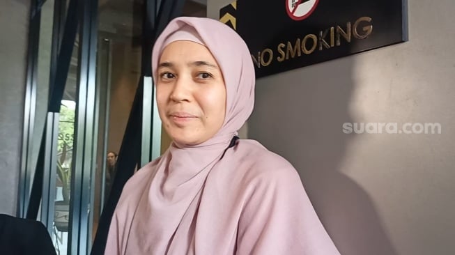 Saat Dhini Aminarti Bikin Warganet Terenyuh, Jawab Pertanyaan Soal Stigma Wanita Tak Sempurna Kalau Belum Punya Anak