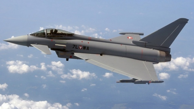 Jet Tempur Eurofighter Typhoon (militarytoday.com)