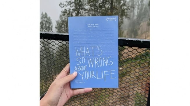 Memperbaiki Cara Berpikir Melalui Buku "What's So Wrong About Your Life"