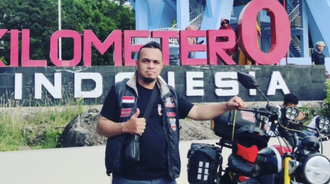 Tercapai sudah dambaan Djoe Avarell menyambangi nol km atau 0 Km Indonesia di Sabang, Pulau Weh, Provinsi Aceh bersama Yamaha XSR 155  [PT YIMM via XBI].