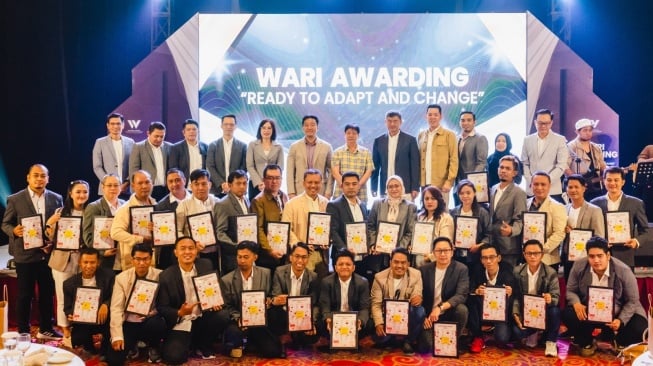 WARI Awarding berbentuk penghargaan untuk individu dan cabang. Kategori penghargaan tertinggi adalah Best of The Best Branch atau Cabang Terbaik [PT WARI].