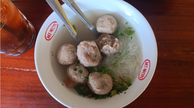 Cobain Bakso Solo yang Ada di Nganjuk, Kres dan Daging Banget!