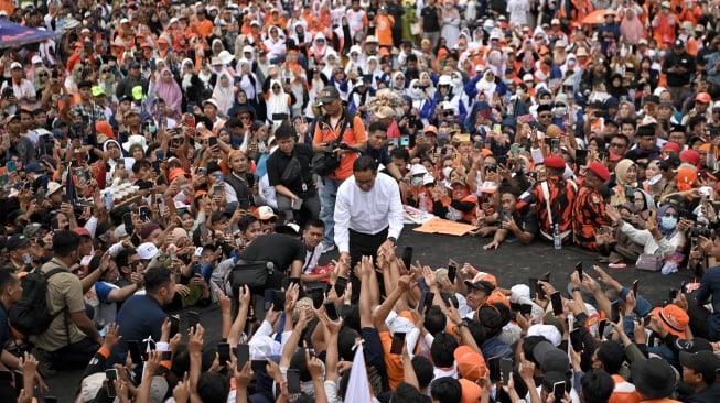 Kampanye Akbar di Cikarang, Anies Fokus pada Pentingnya Ketersediaan Lapangan Kerja