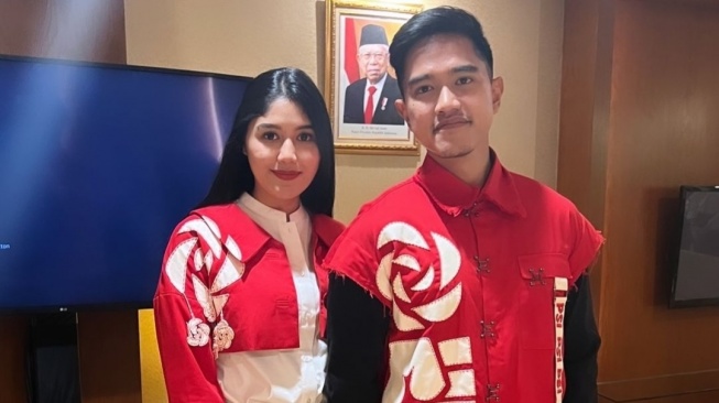 Kena Kritik karena Pakai Crop Top di Debat Cawapres 2024, Busana Erina Gudono Ternyata Rancangan Desainer Terkenal!