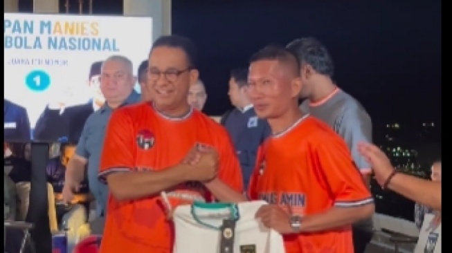 Disambut Yel-yel Presiden Saat Dialog dengan Para Legenda Sepak Bola, Apa yang Dijanjikan Anies Baswedan?