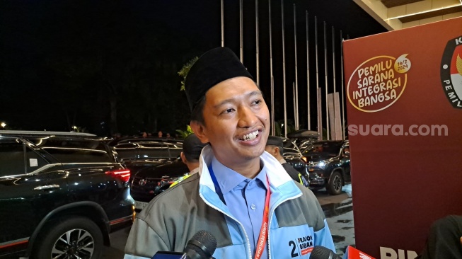 Commander of the Prabowo-Gibran Young Voters TKN (Fanta), Arief Rosyid.  (Suara.com/Novian)