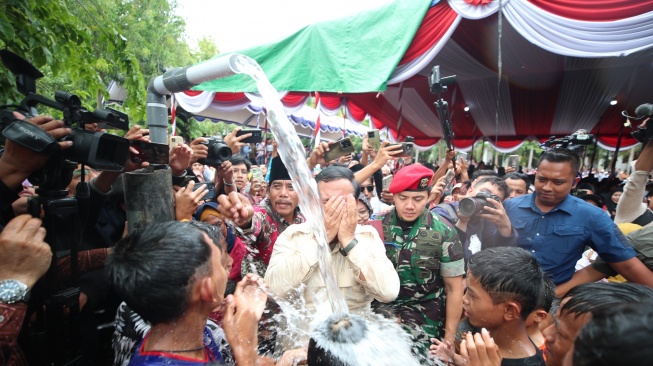 Wujudkan Sumber Air bagi Masyarakat di Bangkalan, Prabowo Resmikan 15 Titik Air