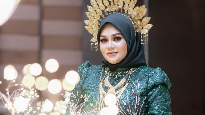 Suci Rahmah Indryani, istri Haji Alwi (Instagram/sucigolekk2)