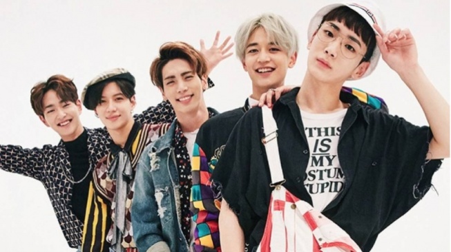 Ulasan SHINee World The Best 2018 - From Now On: Konser Cantik Penuh Bawang