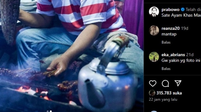 Prabowo Subianto mengunggah foto sate ayam Madura. [Instagram]