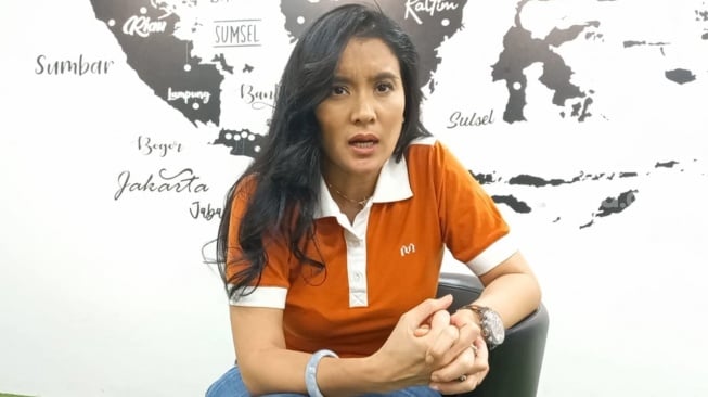 Marcella Zalianty di kantor Suara.com yang berlokasi di kawasan Kuningan, Jakarta Selatan pada Rabu (24/1/2024). [Suara.com/Tiara Rosana]