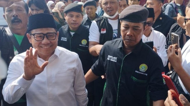Muhaimin Iskandar pada waktu berkampanye di area kawasan Kuta, Kota Badung, Hari Jumat (26/1/2024).(Suara.com/Putu Yonata Udawananda)