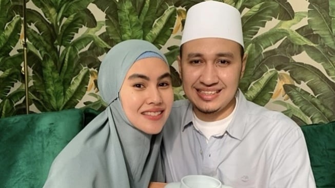 Penampilan Jauh dari Kata Sederhana, Uang Bulanan Kartika Putri dari Habib Usman Terungkap