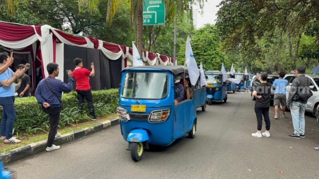 Rumah Prabowo di Kertanegara Sore Tadi Dikepung Para Sopir Bajaj, Ternyata Gara-gara Ini