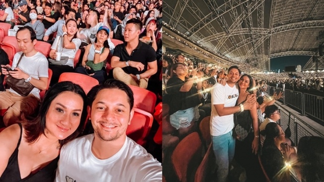 Potret Artis Menonton Konser Coldplay di Singapura (Instagram/@andrewandika)