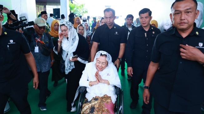 Hadiri Halaqah Kebangsaan di Ponpes Al Munnawir Krapyak, Yenny Wahid Minta Netralitas NU Dijaga dan Marwah Kyai Terjaga