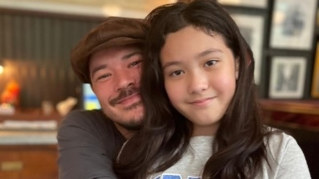 Potret Mikhaela Lee, Anak Nafa Urbach dan Zack Lee. (Instagram/@mikhaela.lee)