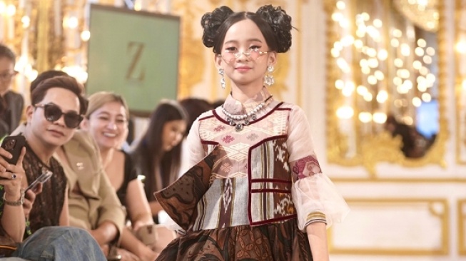 Tampil di New York Indonesia Fashion Week 2024, Olivia Chan Kolaborasi dengan Desainer Ternama