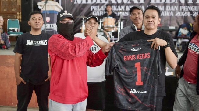 Dapat Jersey Nomor 1, Kodratullah Fabrianto Jadi Ketua Umum Garis Keras Sambernyawa