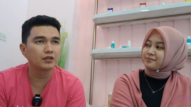 Aldi Taher bersama istri, Salsabilih. [Intens Investigasi]