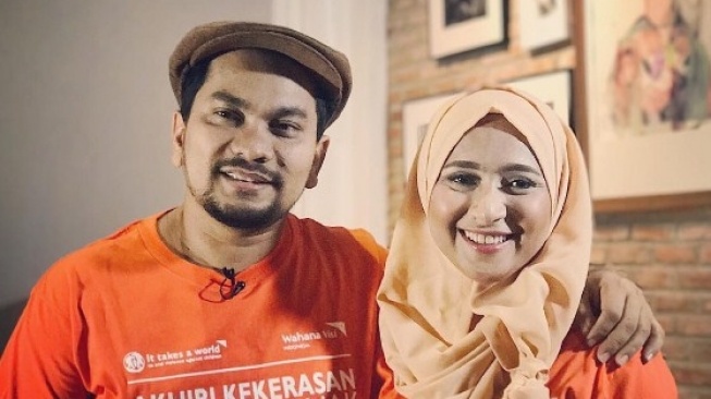 Siapa Istri Tompi Arti Indira? Punya Profesi Mentereng Bangun Rumah Mewah Rp 100 M