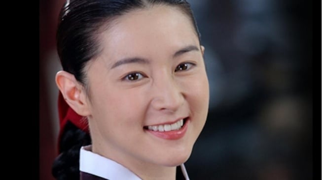 Setelah 20 Tahun, Lee Young Ae Jadi Jang Geum Lagi di 'Jewel in the Palace'