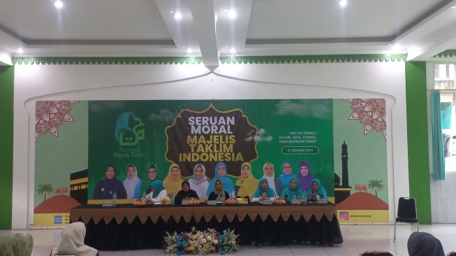 Ibu-ibu Majelis Taklim Bersuara Jelang Pencoblosan, Minta Pemilu Jujur dan Adil