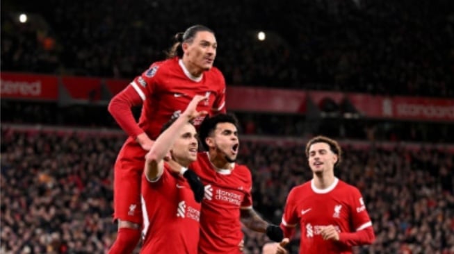 Liverpool Terlalu Perkasa, Bantai Chelsea di Anfield 4-1