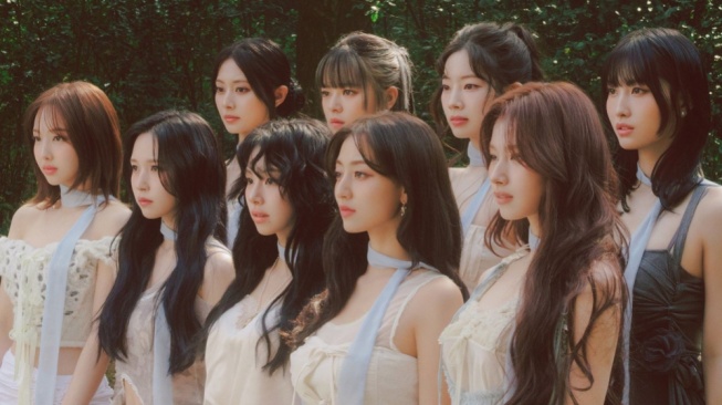 Goda Penggemar, TWICE Rilis Lagu 'I GOT YOU' untuk Album 'With YOU-th'