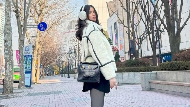 Potret Sabrina Chairunnisa Liburan ke Korea Selatan (Instagram/@sabrinachairunnisa_)