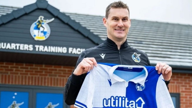 Pelatih Bristol Rovers Heran dengan Statistik Elkan Baggott