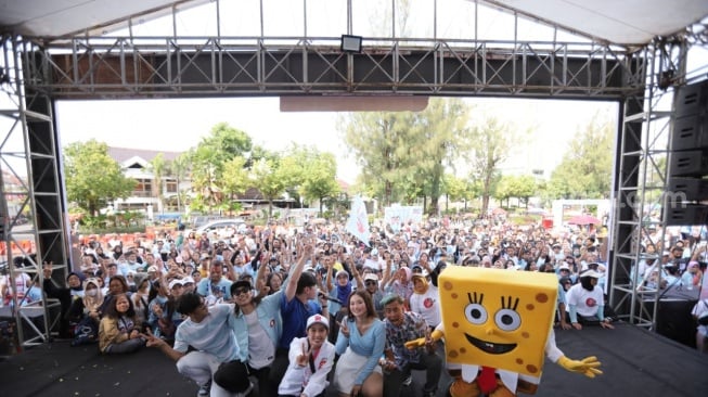 Ribuan Orang Ikuti Samsul Fun Run Dukung Paslon 02, Pengusaha Nilai Gibran Sukses Tumbuhkan Ekonomi Solo