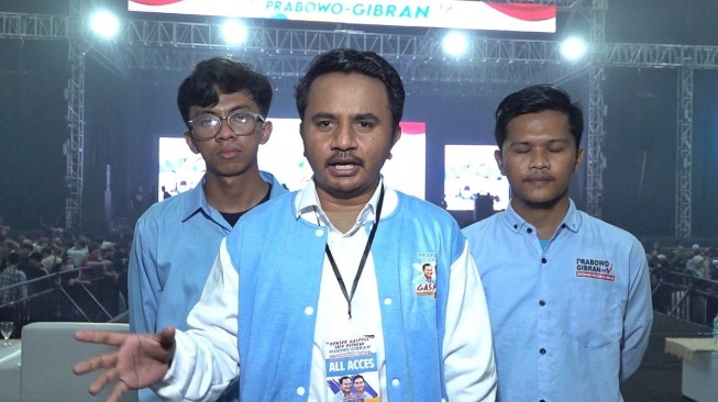 Koordinator Gaspoll Bro, Fahmi Ismail usai Bawaslu Kota Surabaya menghentikan penyelenggaraan Konsolidasi Akbar Relawan Prabowo-Gibran yang digelar di Jatim Expo, Surabaya, Sabtu (3/2/2024). (Dok. Gaspoll Bro)