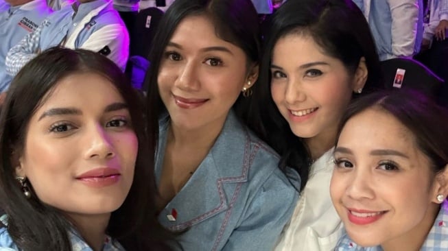 Nagita Slavina, Anisa Pohan, Erina Gudono, dan Sabrina Chairunnisa. (Instagram/@raffinagita1717)