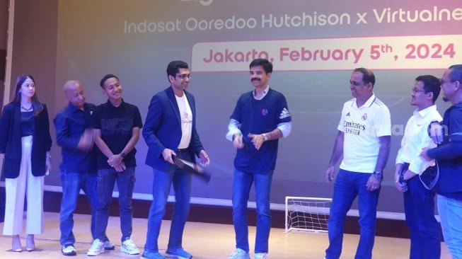 Indosat Ooredoo Hutchison, Virtualness, dan PT. Liga Indonesia Baru (LIB) menggelar Liga 1 Fantasy Football, Jakarta, Senin (5/2/2024). [Suara.com/Dythia Novianty]