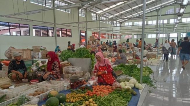 Pasar tradisional di wilayah Kabupaten Bantul, Daerah Istimewa Yogyakarta. (ANTARA/Hery Sidik)