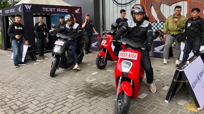 Kesan Seru Komunitas Coba Honda EM1 e: