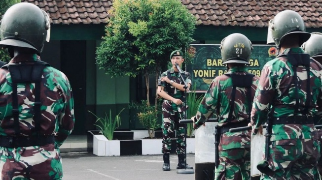 Lettu Muhammad Fardana, pria tunangan Ayu Ting Ting (Instagram/@penkostrad)