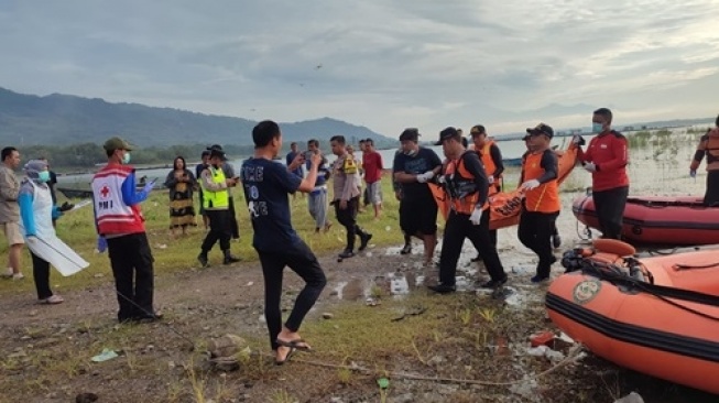 Tiga Hari Tenggelam di Waduk Gajah Mungkur, Nelayan Ini Ditemukan Meninggal Dunia