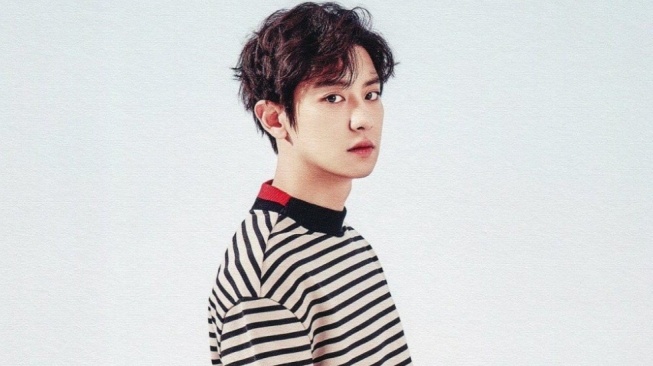 Usung Genre Thriller, Chanyeol EXO akan Bintangi Drama 'Alone in the Woods'