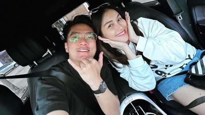 Blak-blakan Melabrak, Boy William Protes Keras ke Ayu Ting Ting saat Ditinggal Tunangan