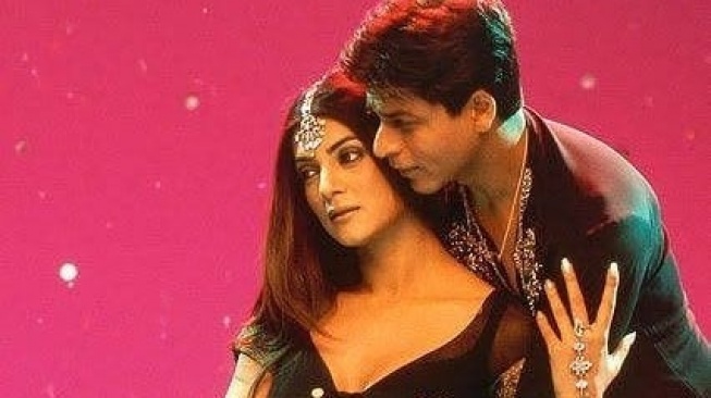 Shah Rukh Khan dan Sushmita Sen dalam film Main Hoon Na. [Instagram]