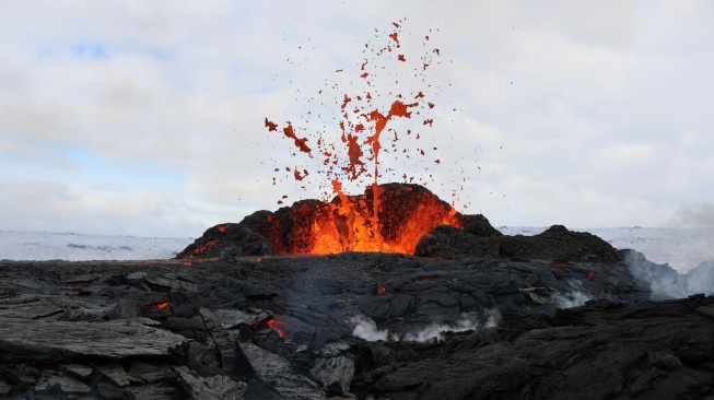 Islandia Umumkan Status Darurat Nasional Usai Gempa dan Lava Keluar dari Gunung Aktif