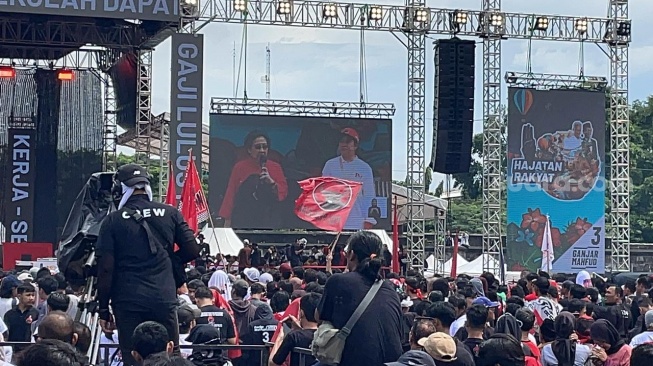 Tak Mau Kalah di Solo Sampai Minta Pendukung Berjanji, Megawati: Kalau Ganjar-Mahfud Menang Kita Pesta Besar!